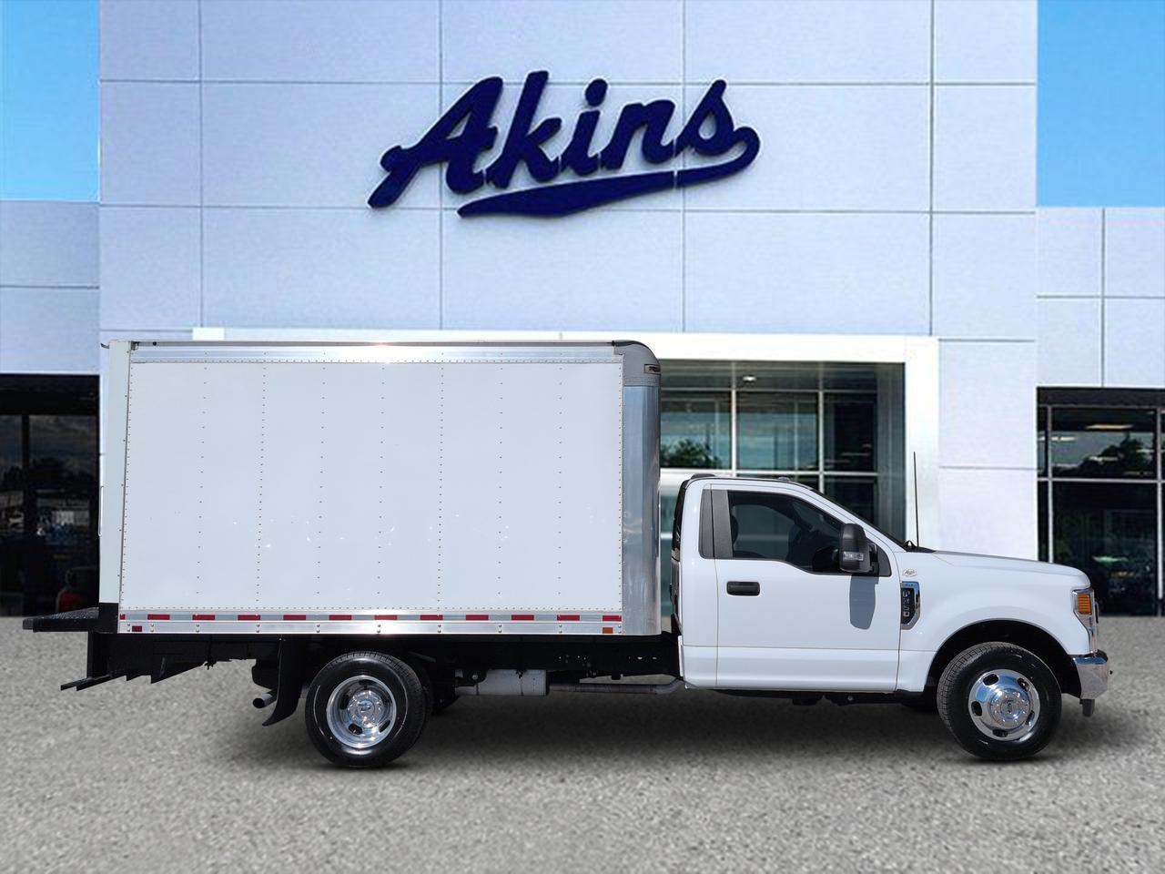 2022 Ford Super Duty F-350 DRW XLT