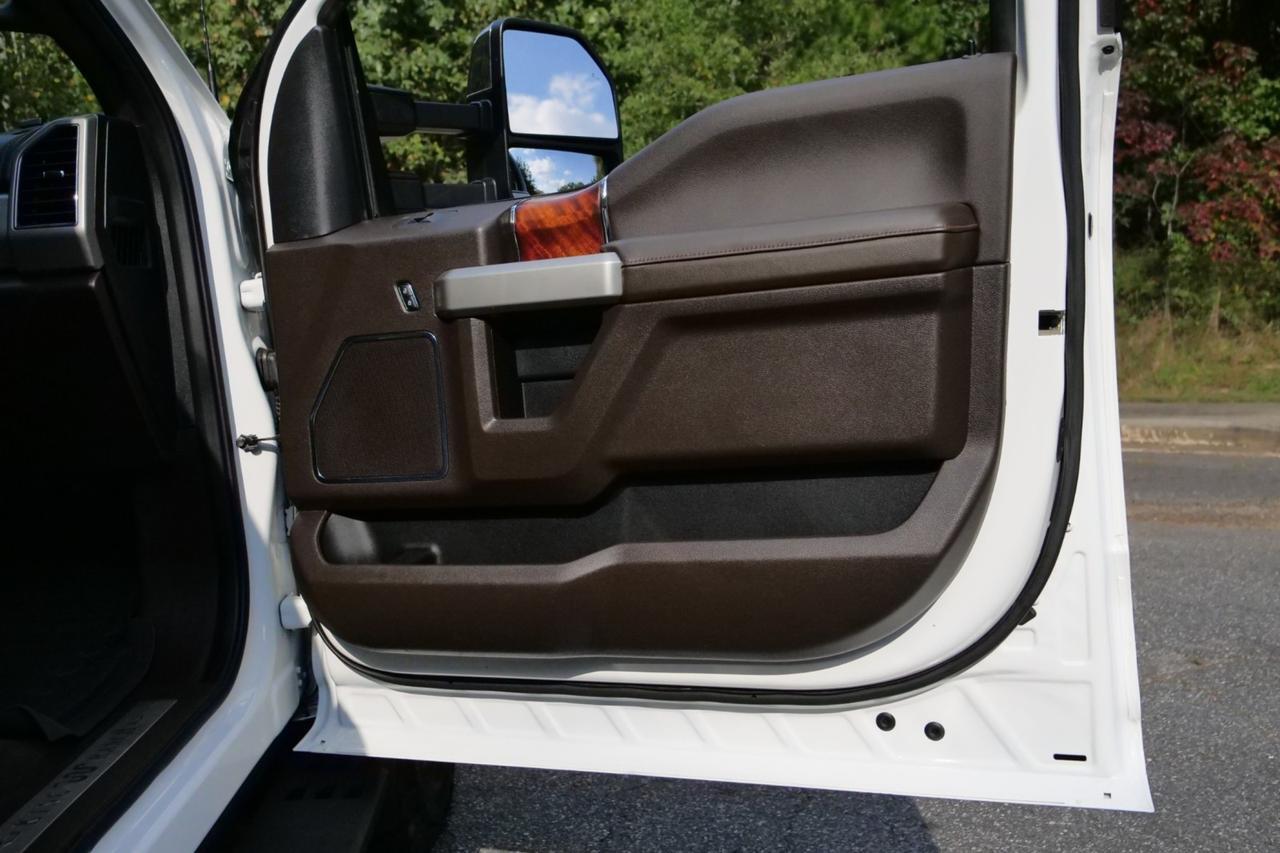 2022 Ford Super Duty F-350 King Ranch 4X4 / Tremor Off Road / V8 Diesel Lincolnton NC