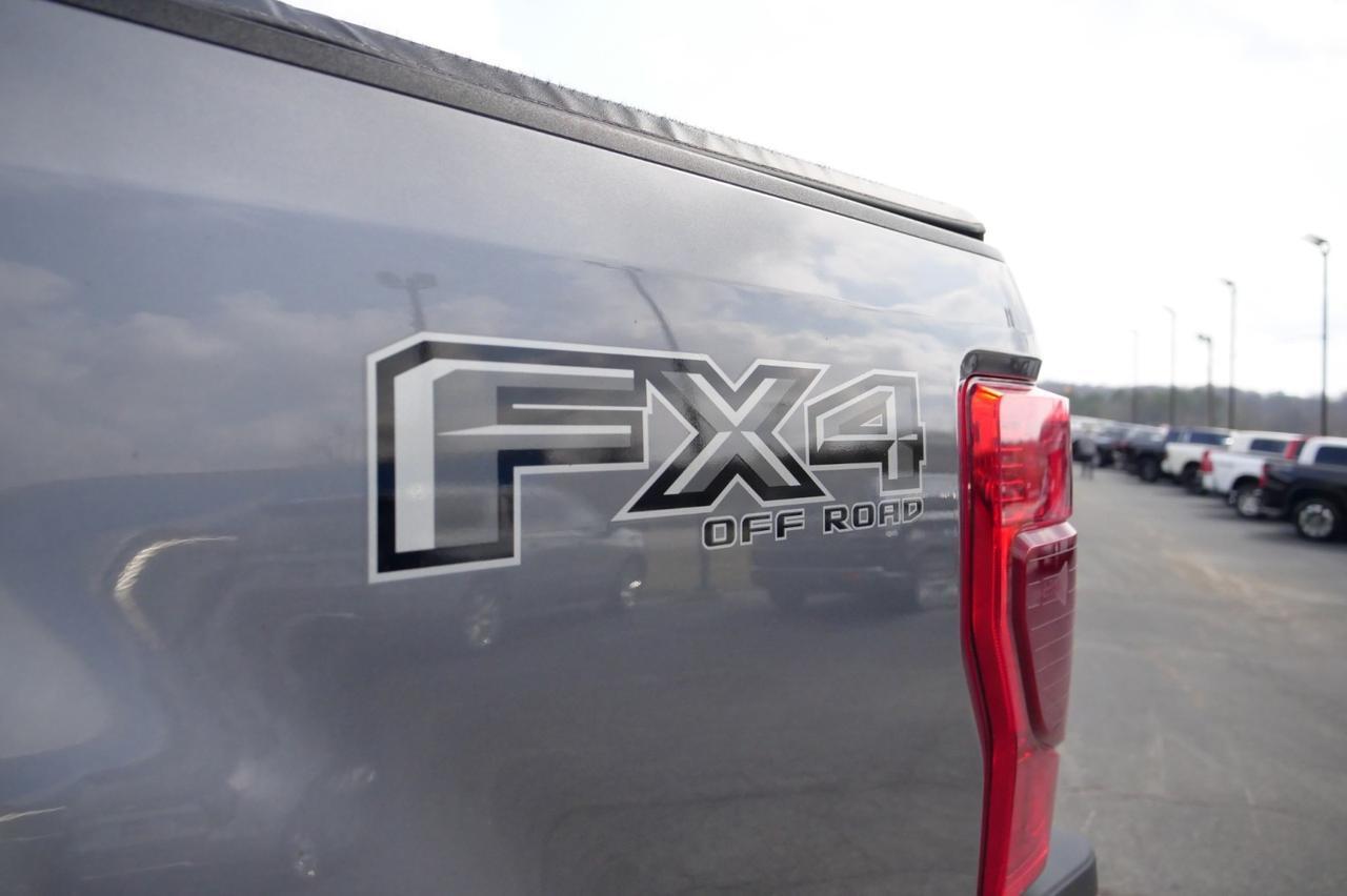 2022 Ford Super Duty F-350 LARIAT 4X4 / Diesel / Ultimate PKG / WARN Winch! Lincolnton NC