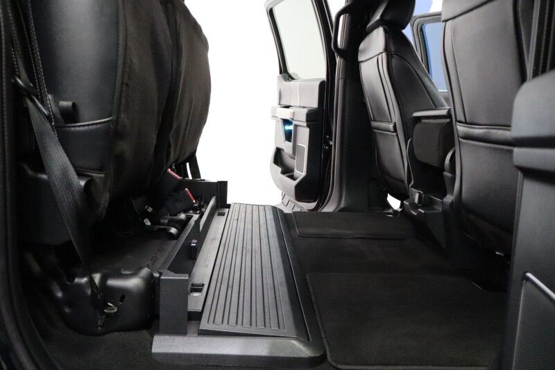 2022 Ford Super Duty F-350 LARIAT Ultimate Dually 6.7L Diesel 12in GPS 35in Toyo Tires Arlington TX
