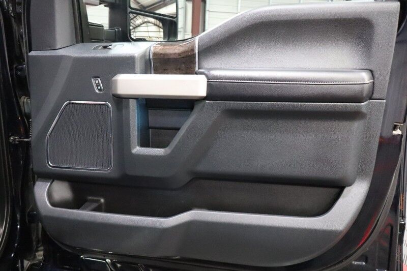 2022 Ford Super Duty F-350 LARIAT Ultimate Dually 6.7L Diesel 12in GPS 35in Toyo Tires Arlington TX