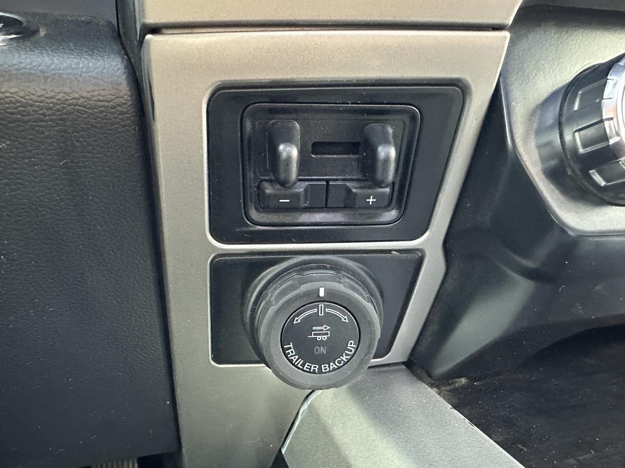 2022 Ford Super Duty F-350 SRW Crew Cab | V8 Power Stroke Diesel | DELETED | BDS Lift | Long Box | Lariat Ultimate | Moon Roof Redwater AB