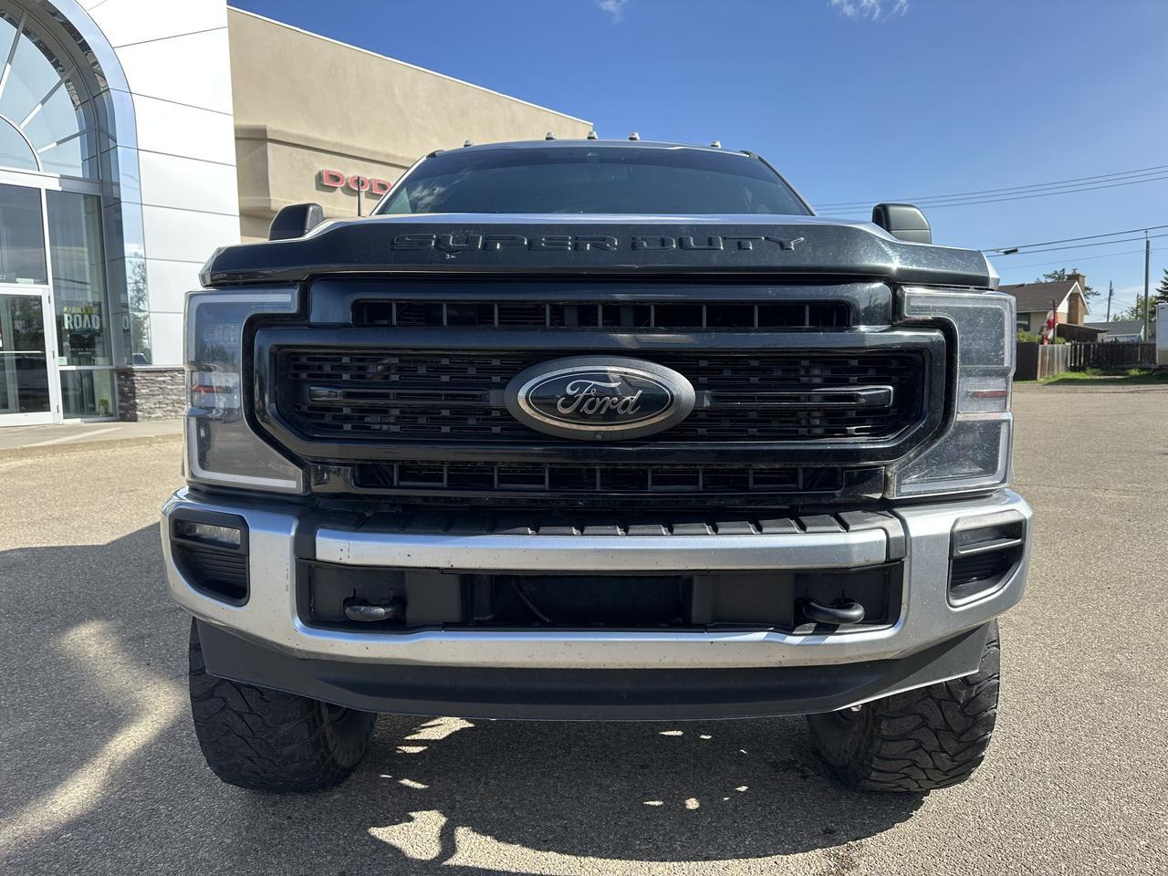 2022 Ford Super Duty F-350 SRW Crew Cab | V8 Power Stroke Diesel | DELETED | BDS Lift | Long Box | Lariat Ultimate | Moon Roof Redwater AB