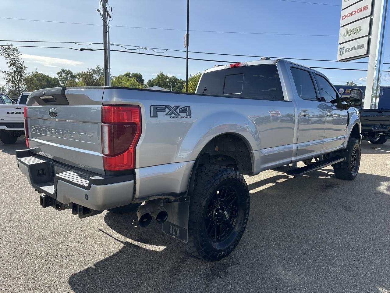 2022 Ford Super Duty F-350 SRW Crew Cab | V8 Power Stroke Diesel | DELETED | BDS Lift | Long Box | Lariat Ultimate | Moon Roof Redwater AB
