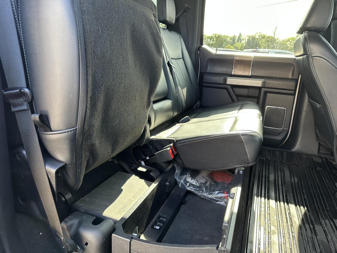 2022 Ford Super Duty F-350 SRW Crew Cab | V8 Power Stroke Diesel | DELETED | BDS Lift | Long Box | Lariat Ultimate | Moon Roof Redwater AB