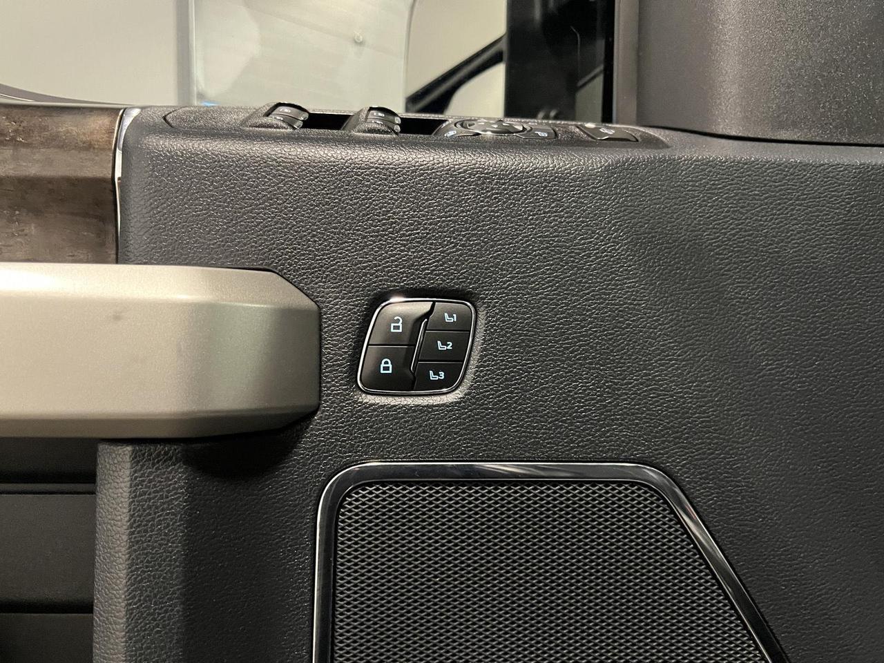 2022 Ford Super Duty F-350 SRW LARIAT Parker CO