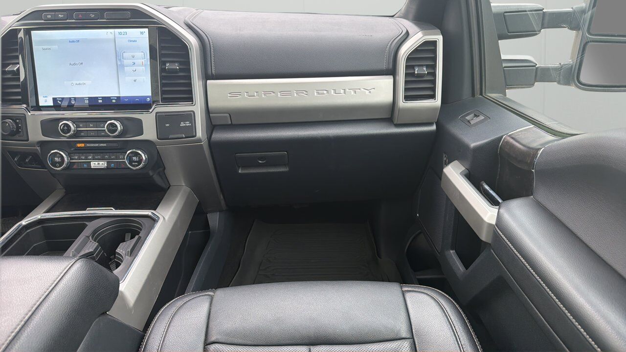 2022 Ford Super Duty F-350 SRW Lariat Sherwood Park AB