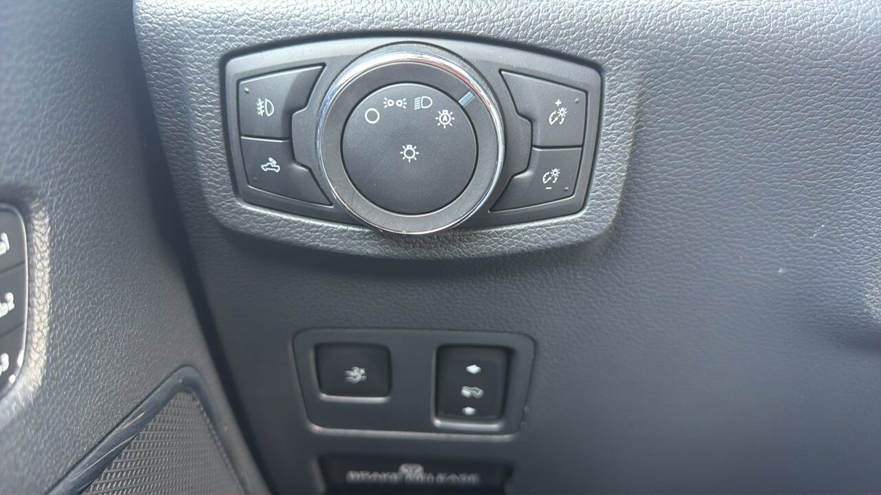 2022 Ford Super Duty F-350 SRW Lariat Sherwood Park AB