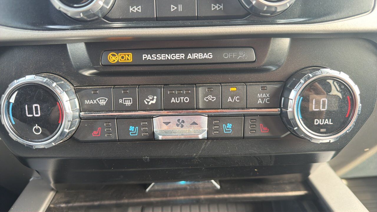 2022 Ford Super Duty F-350 SRW Lariat Sherwood Park AB