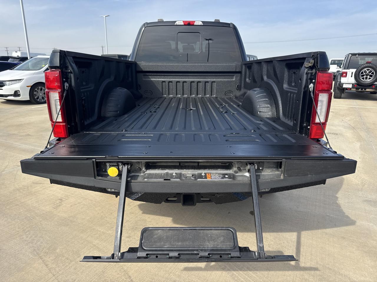 2022 Ford Super Duty F-350 SRW Limited Castroville TX