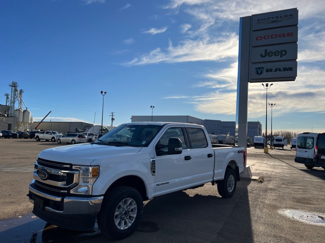 2022 Ford Super Duty F-350 SRW XL High Level AB
