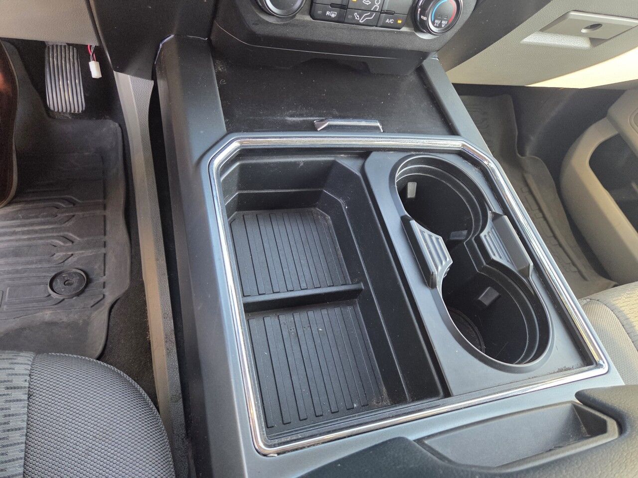 2022 Ford Super Duty F-350 SRW XLT Charlton MA