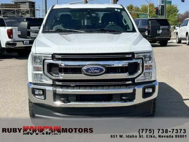2022 Ford F-350 XLT photo 2
