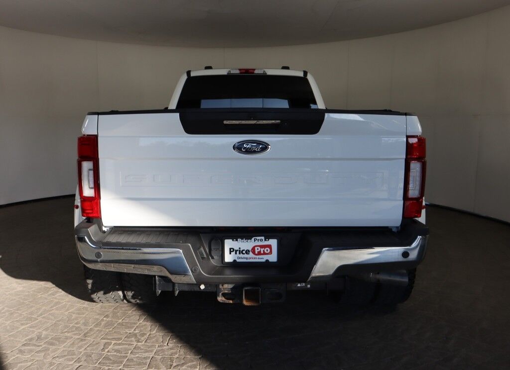 2022 Ford Super Duty F-450 DRW LARIAT Ultimate 4WD Crew Cab w/Moonroof Maumee OH