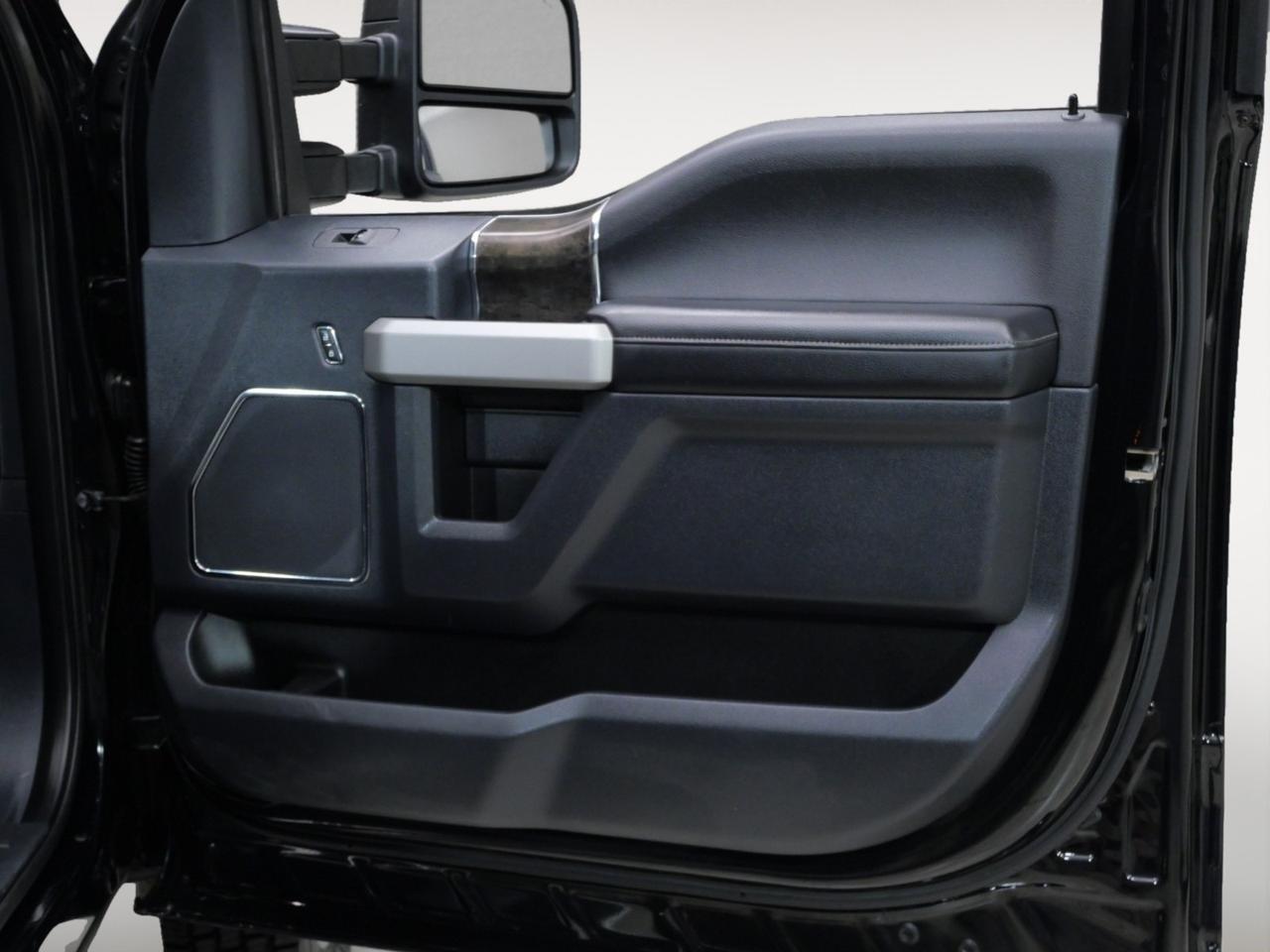 2022 Ford Super Duty F-450 DRW Lariat 6.7L Power Stroke 4x4 Mansfield TX