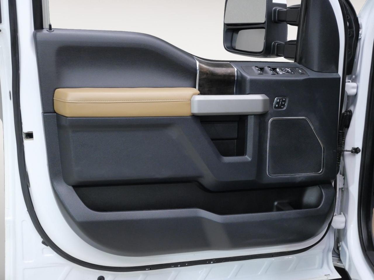 2022 Ford Super Duty F-450 DRW Lariat FX4 6.7L Power Stroke 4x4 Mansfield TX