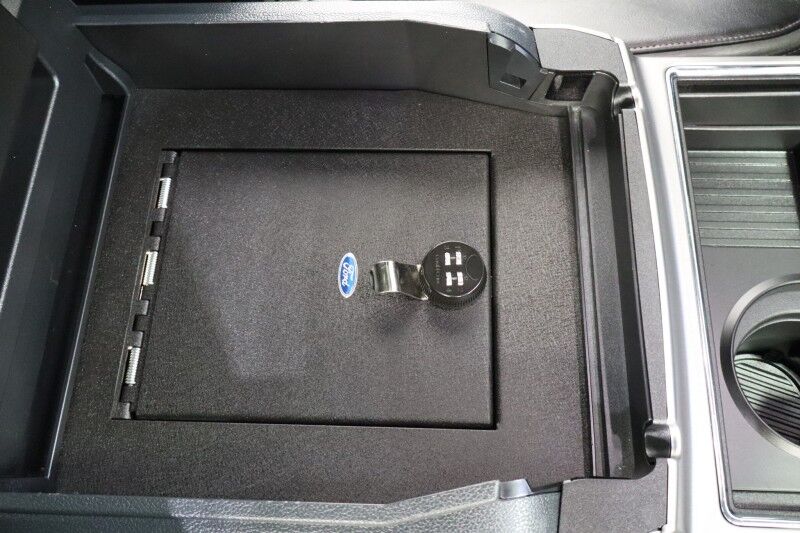 2022 Ford Super Duty F-450 DRW Platinum Custom Lift 28in Wheels 38in Tires 6.7L Diesel LED Lights Arlington TX