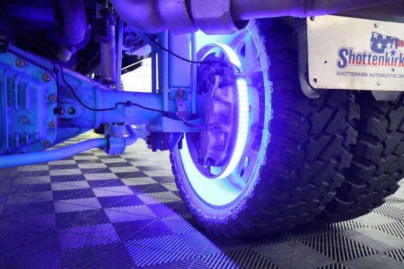 2022 Ford Super Duty F-450 DRW Platinum Custom Lift 28in Wheels 38in Tires 6.7L Diesel LED Lights Arlington TX