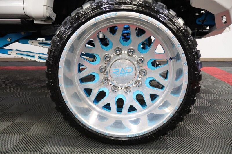 2022 Ford Super Duty F-450 DRW Platinum Custom Lift 28in Wheels 38in Tires 6.7L Diesel LED Lights Arlington TX