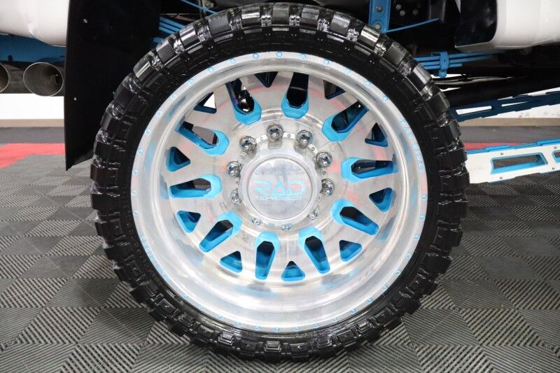 2022 Ford Super Duty F-450 DRW Platinum Custom Lift 28in Wheels 38in Tires 6.7L Diesel LED Lights Arlington TX