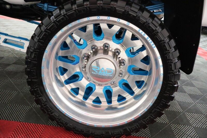 2022 Ford Super Duty F-450 DRW Platinum Custom Lift 28in Wheels 38in Tires 6.7L Diesel LED Lights Arlington TX