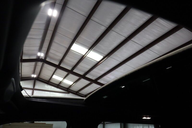 2022 Ford Super Duty F-450 DRW Platinum Custom Lift 28in Wheels 38in Tires 6.7L Diesel LED Lights Arlington TX