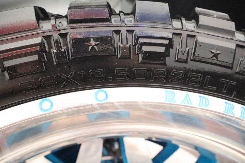 2022 Ford Super Duty F-450 DRW Platinum Custom Lift 28in Wheels 38in Tires 6.7L Diesel LED Lights Arlington TX
