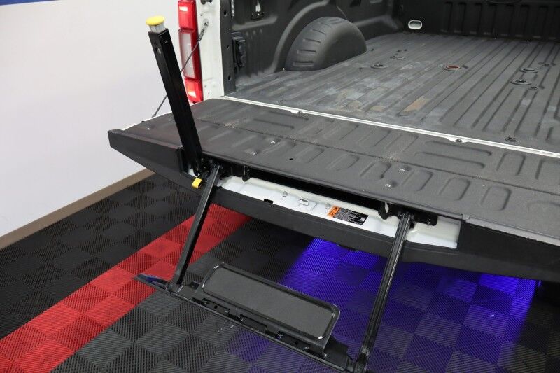 2022 Ford Super Duty F-450 DRW Platinum Custom Lift 28in Wheels 38in Tires 6.7L Diesel LED Lights Arlington TX