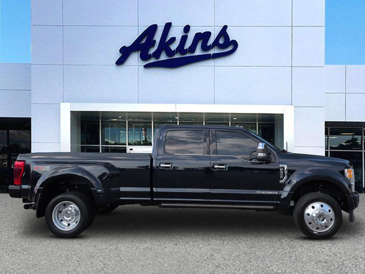 2022 Ford Super Duty F-450 DRW Platinum