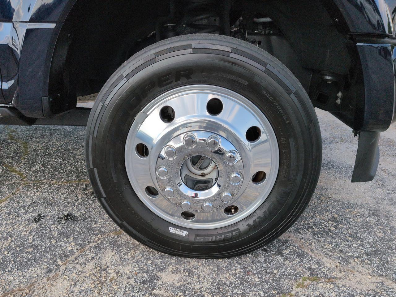2022 Ford Super Duty F-450 DRW Platinum Winder GA