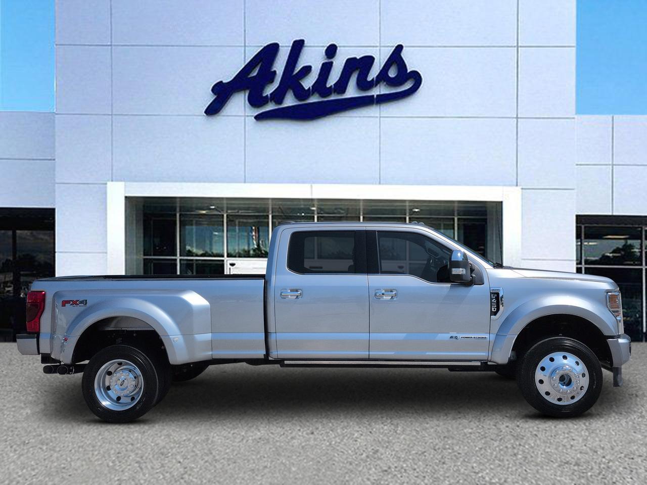 2022 Ford Super Duty F-450 DRW Platinum