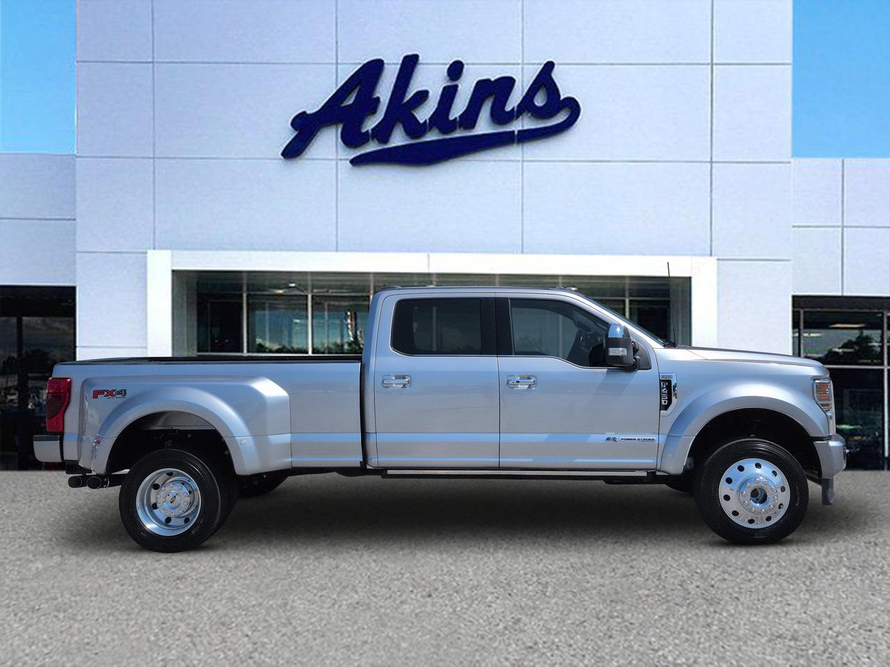2022 Ford Super Duty F-450 DRW Platinum