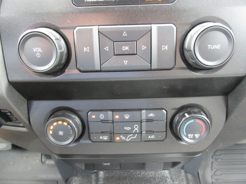 2022 Ford Super Duty F-450 DRW XL 2WD Crew Cab 179 WB 60 CA St. George SC