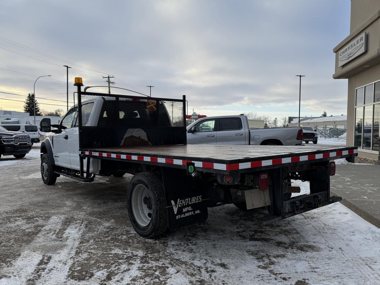 2022 Ford Super Duty F-550 DRW Redwater AB