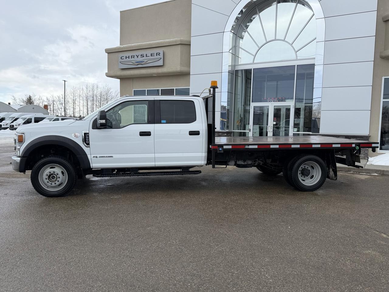 2022 Ford Super Duty F-550 DRW XLT Dually Crew Cab 4WD | Rear Deck | Low KMs | Heavy Duty Towing | Power Stroke Diesel Redwater AB