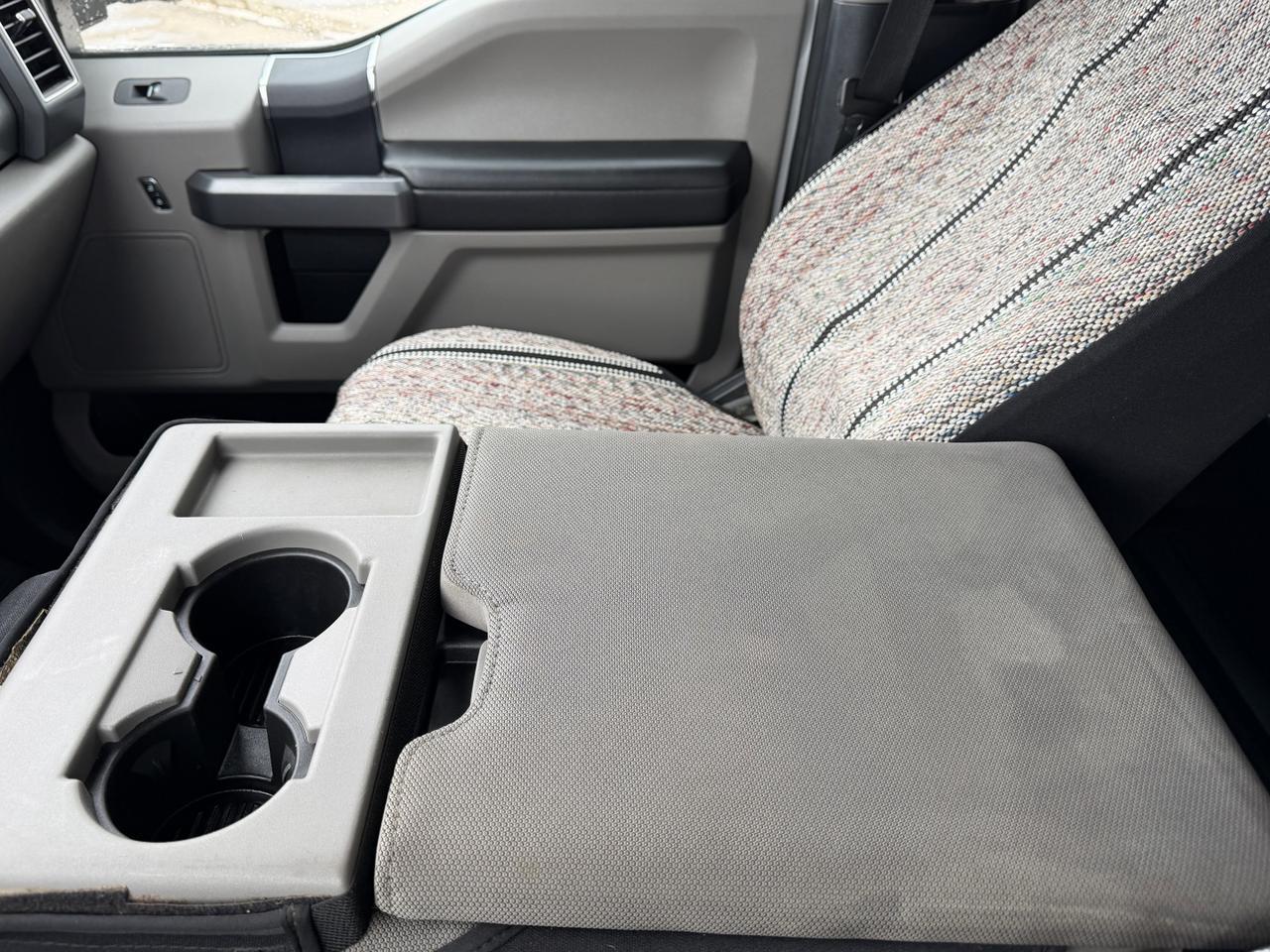 2022 Ford Super Duty F-550 DRW XLT Dually Crew Cab 4WD | Rear Deck | Low KMs | Heavy Duty Towing | Power Stroke Diesel Redwater AB