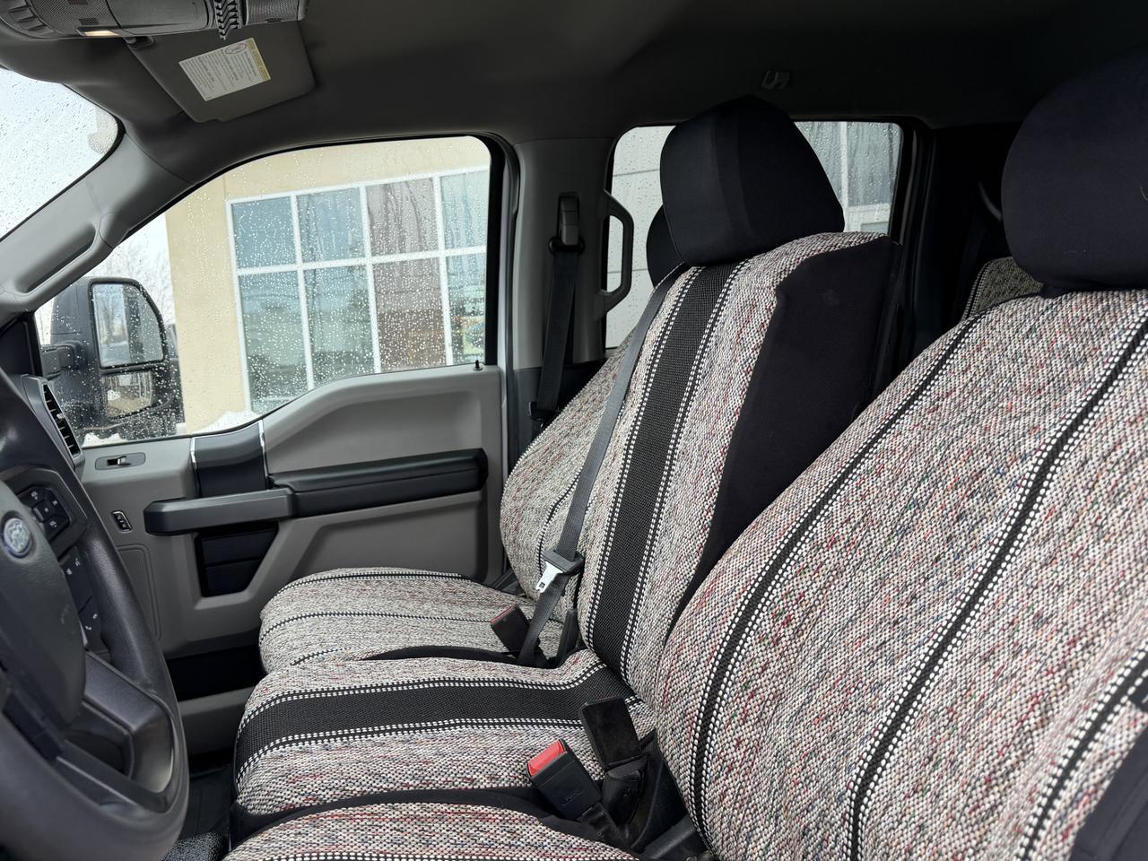 2022 Ford Super Duty F-550 DRW XLT Dually Crew Cab 4WD | Rear Deck | Low KMs | Heavy Duty Towing | Power Stroke Diesel Redwater AB