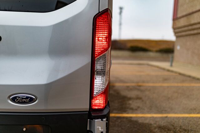 2022 Ford T-350 Pleasure Way Ontour 2.2 Leather Nav Solar Panels Red Deer AB