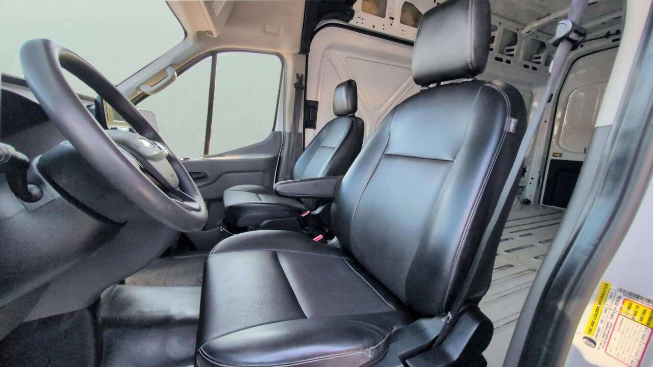 2022 Ford Transit 250 AWD 3dr LWB High Roof Cargo Van Chesterfield MI