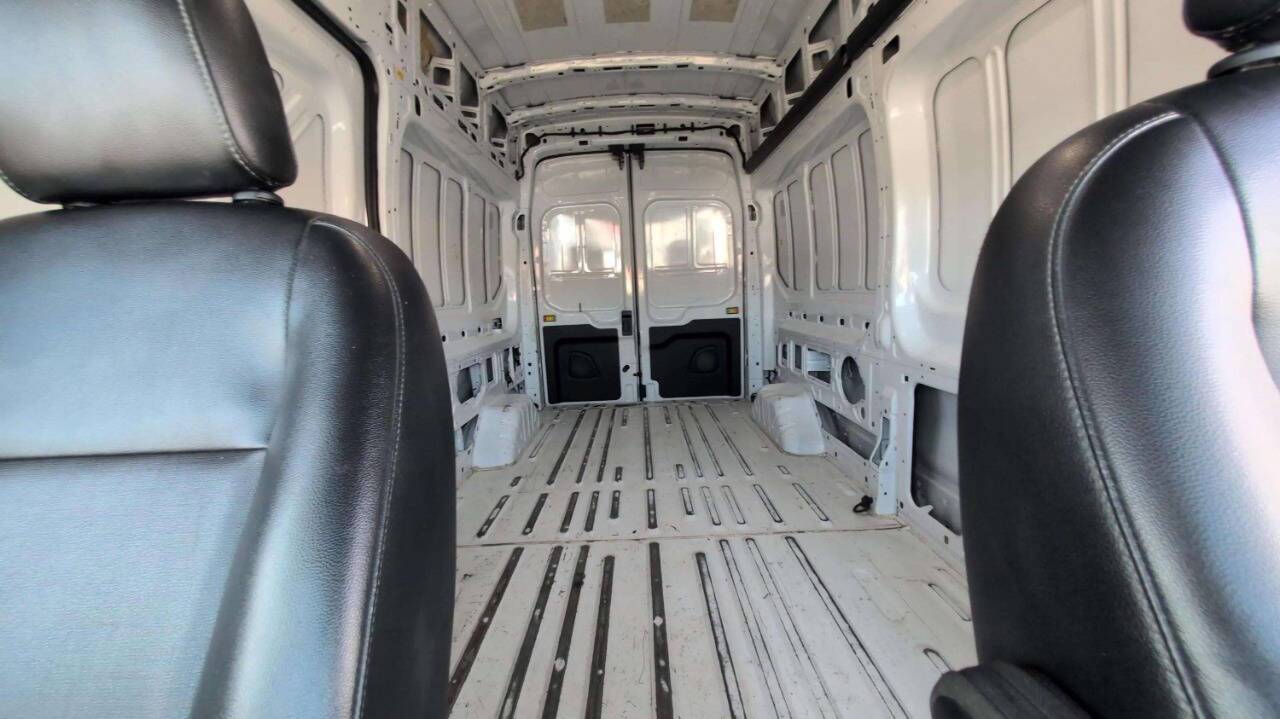 2022 Ford Transit 250 AWD 3dr LWB High Roof Cargo Van Chesterfield MI