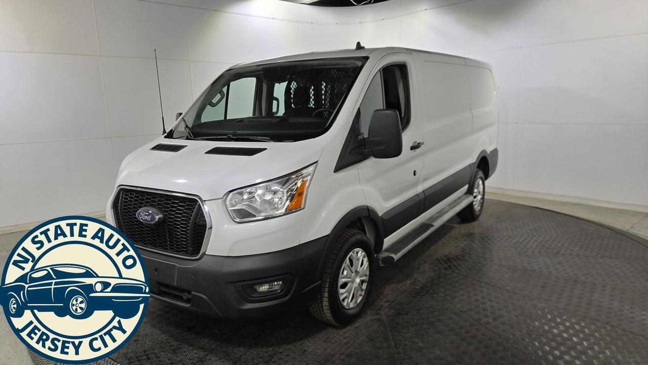 2022 Ford Transit-250 Base