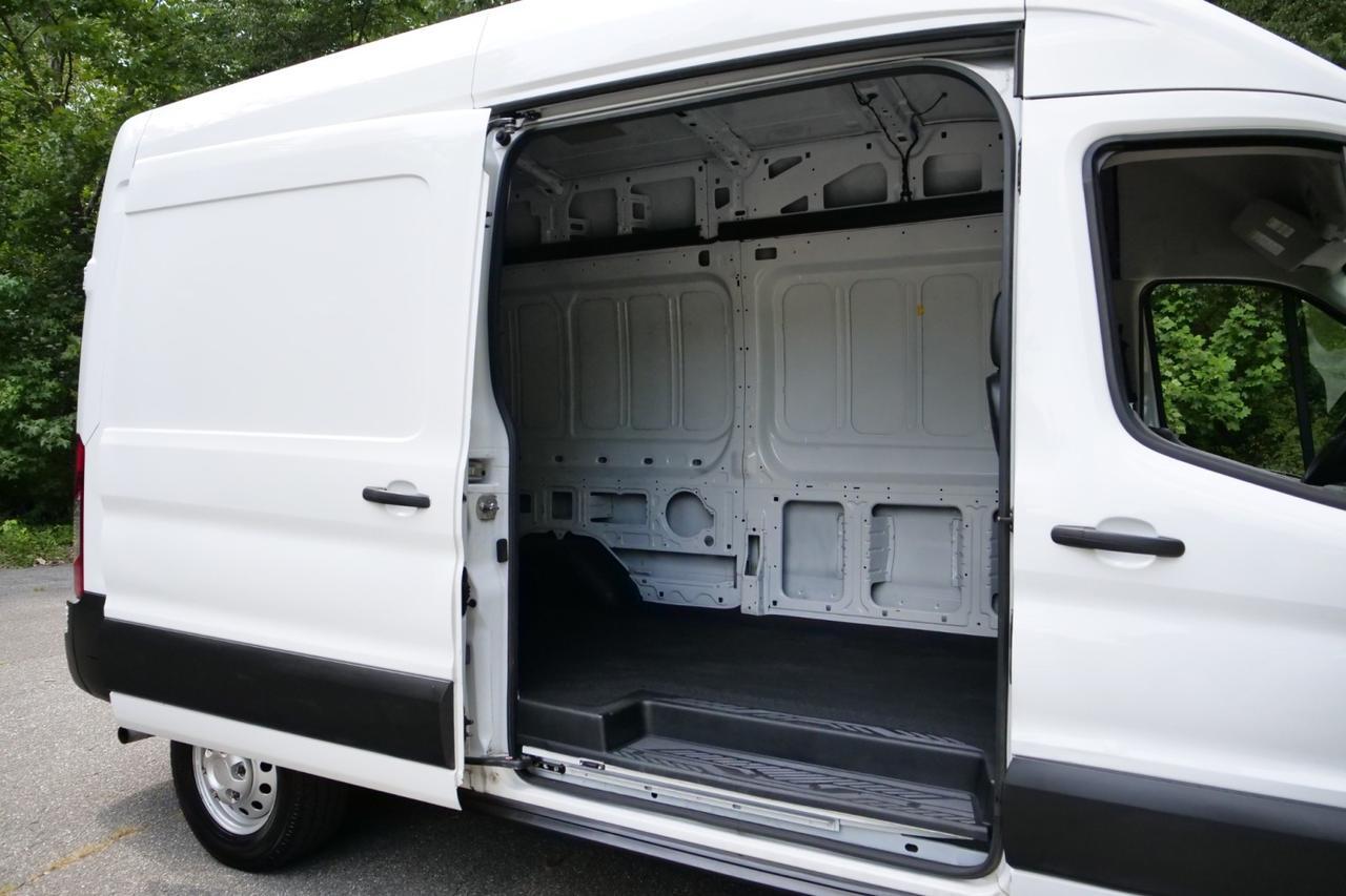 2022 Ford Transit 350 Cargo Van / AWD / SYNC 4 / 3.5L V6! Lincolnton NC