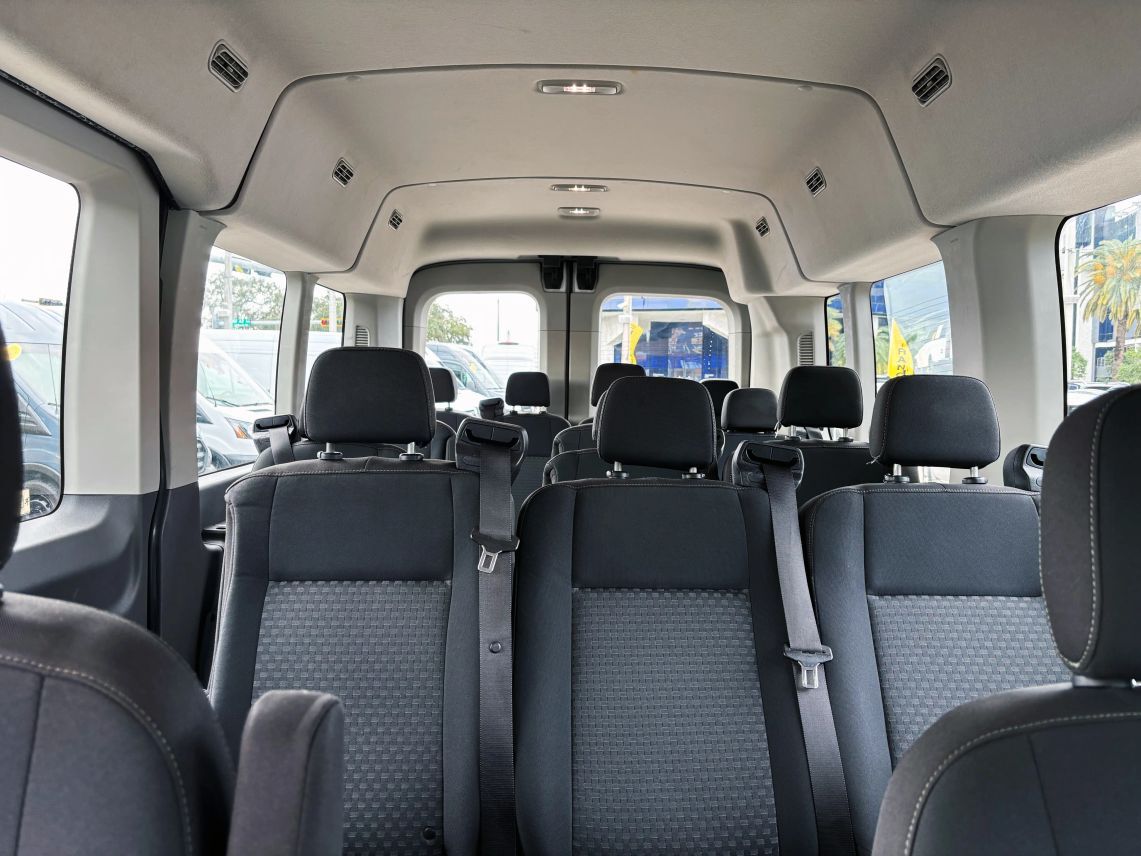 2022 Ford Transit 350 Passenger Van XLT w/Medium Roof Van 3D