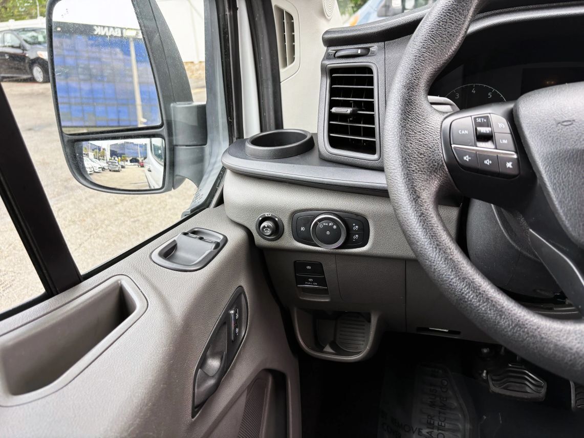 2022 Ford Transit 350 Passenger Van XLT w/Medium Roof Van 3D