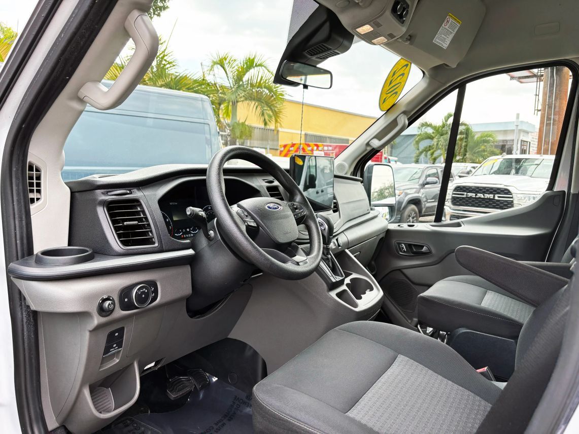 2022 Ford Transit 350 Passenger Van XLT w/Medium Roof Van 3D