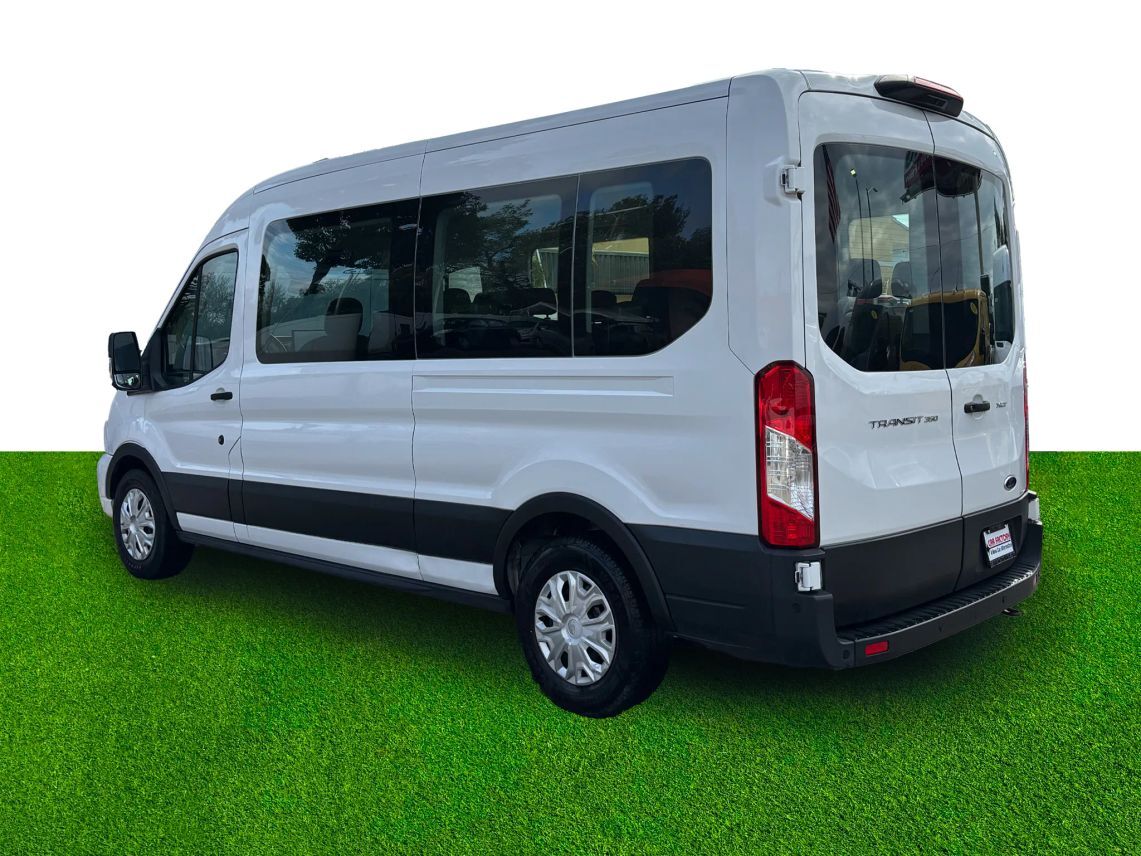 2022 Ford Transit 350 Passenger Van XLT w/Medium Roof Van 3D