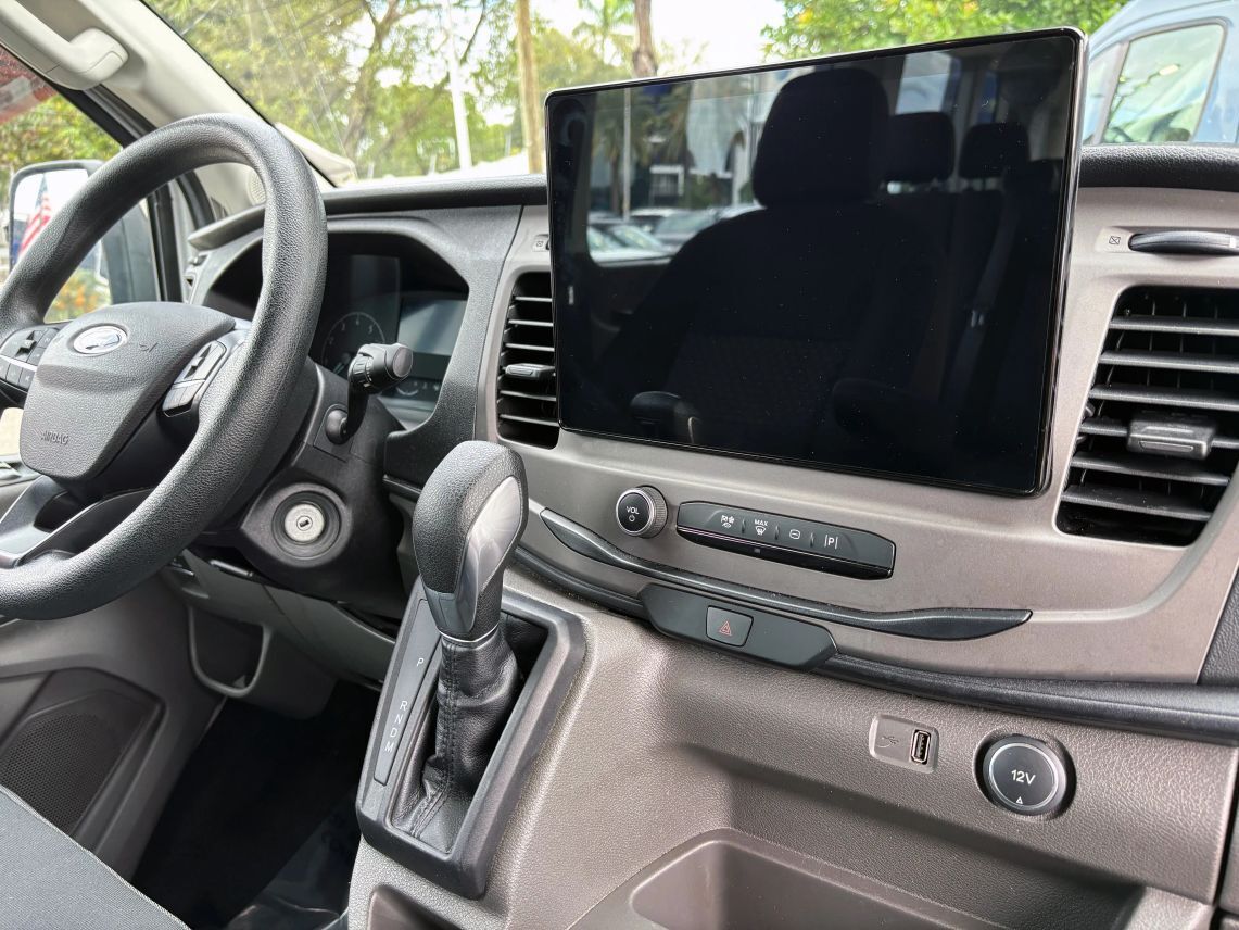 2022 Ford Transit 350 Passenger Van XLT w/Medium Roof Van 3D