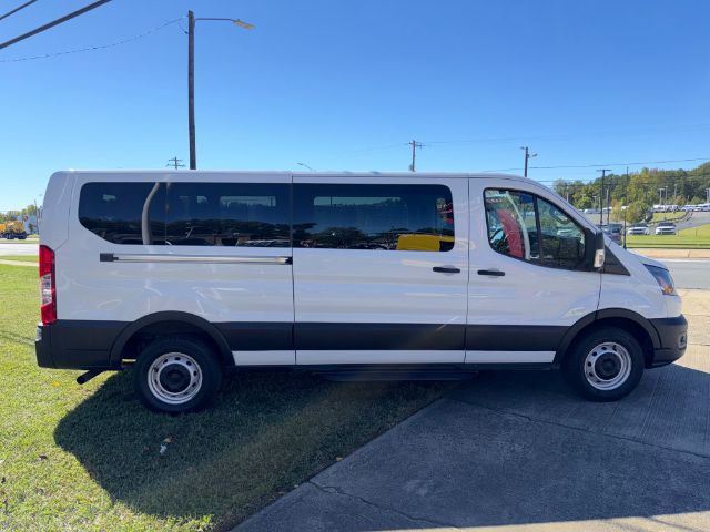 2022 Ford Transit 350 XL 15 Passenger  Low Roof 148. WB Charlotte NC
