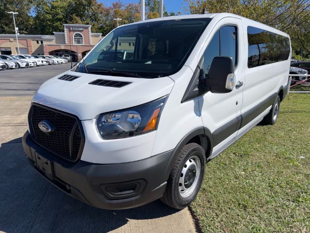 2022 Ford Transit 350 XL 15 Passenger  Low Roof 148. WB