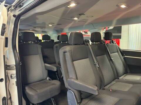 2022 Ford Transit 350 XLT 3dr LWB Low Roof Passenger Van Lake Orion MI